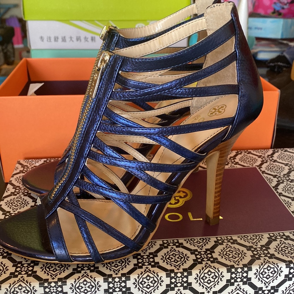 Isola Caged Zipfront Sandal